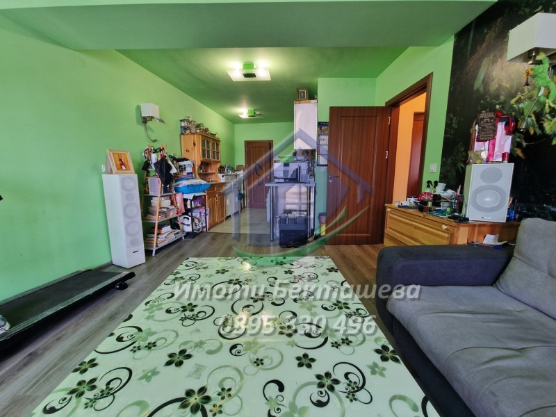 Продава  2-стаен, град Русе, Широк център •  125 000 EUR • ID 97644294 — holmes.bg - [1] 