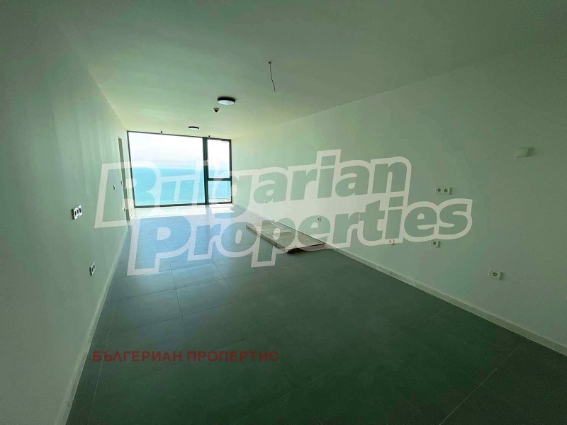 En venta  3+ dormitorios región Dóbrich , Kavarna , 250 metros cuadrados | 39477675 - imagen [4]