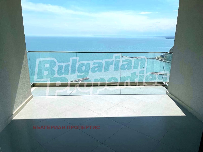 En venta  3+ dormitorios región Dóbrich , Kavarna , 250 metros cuadrados | 39477675 - imagen [10]