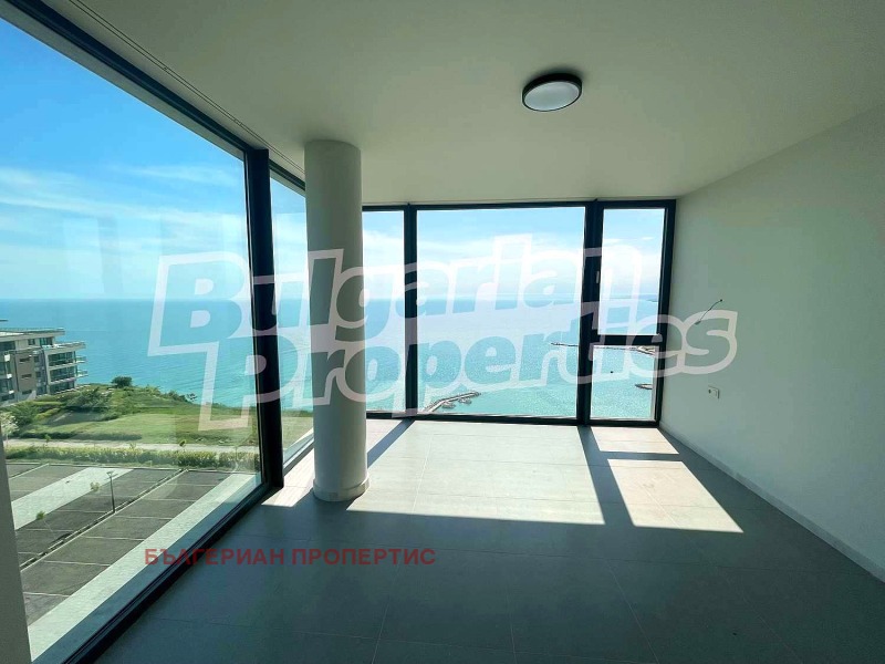 En venta  3+ dormitorios región Dóbrich , Kavarna , 250 metros cuadrados | 39477675 - imagen [12]