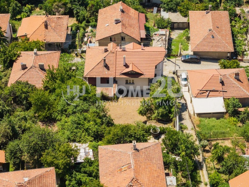 Продава КЪЩА, гр. Перник, Център, снимка 2 - Къщи - 53069702