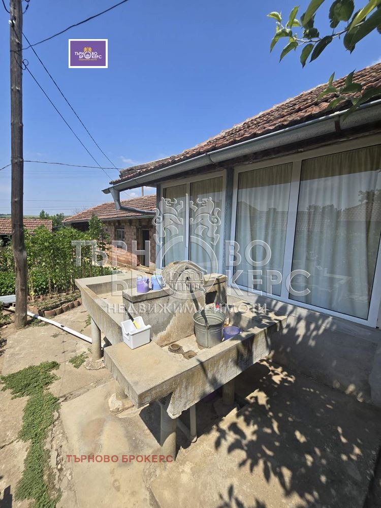 Продава КЪЩА, с. Козловец, област Велико Търново, снимка 3 - Къщи - 55527330