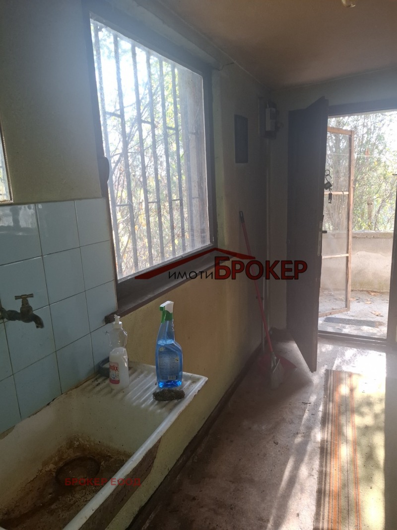 Продава ВИЛА, гр. Сливен, в.з. Сливен, снимка 11 - Вили - 51899779