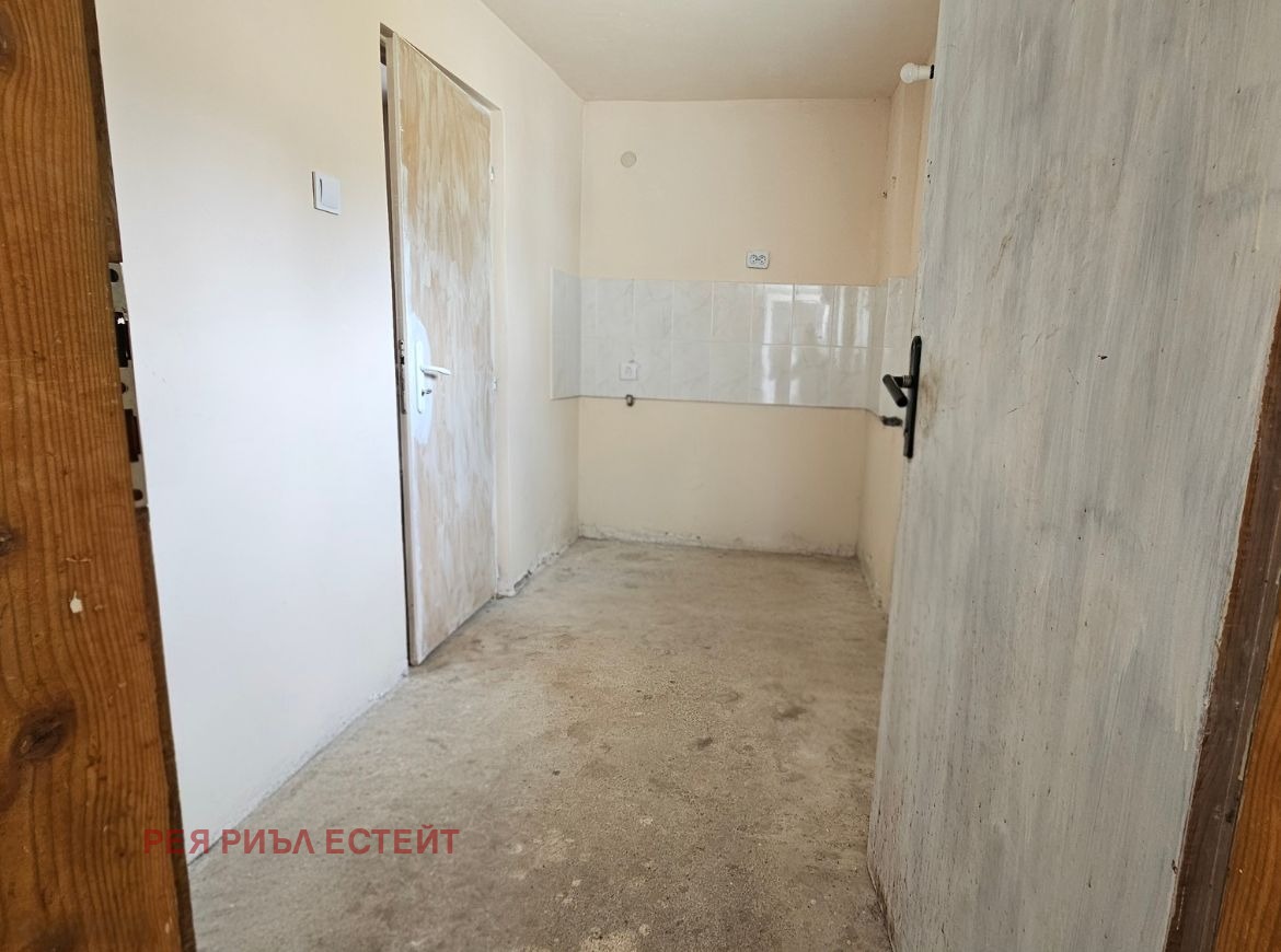Продава КЪЩА, с. Старосел, област Пловдив, снимка 13 - Къщи - 55103734