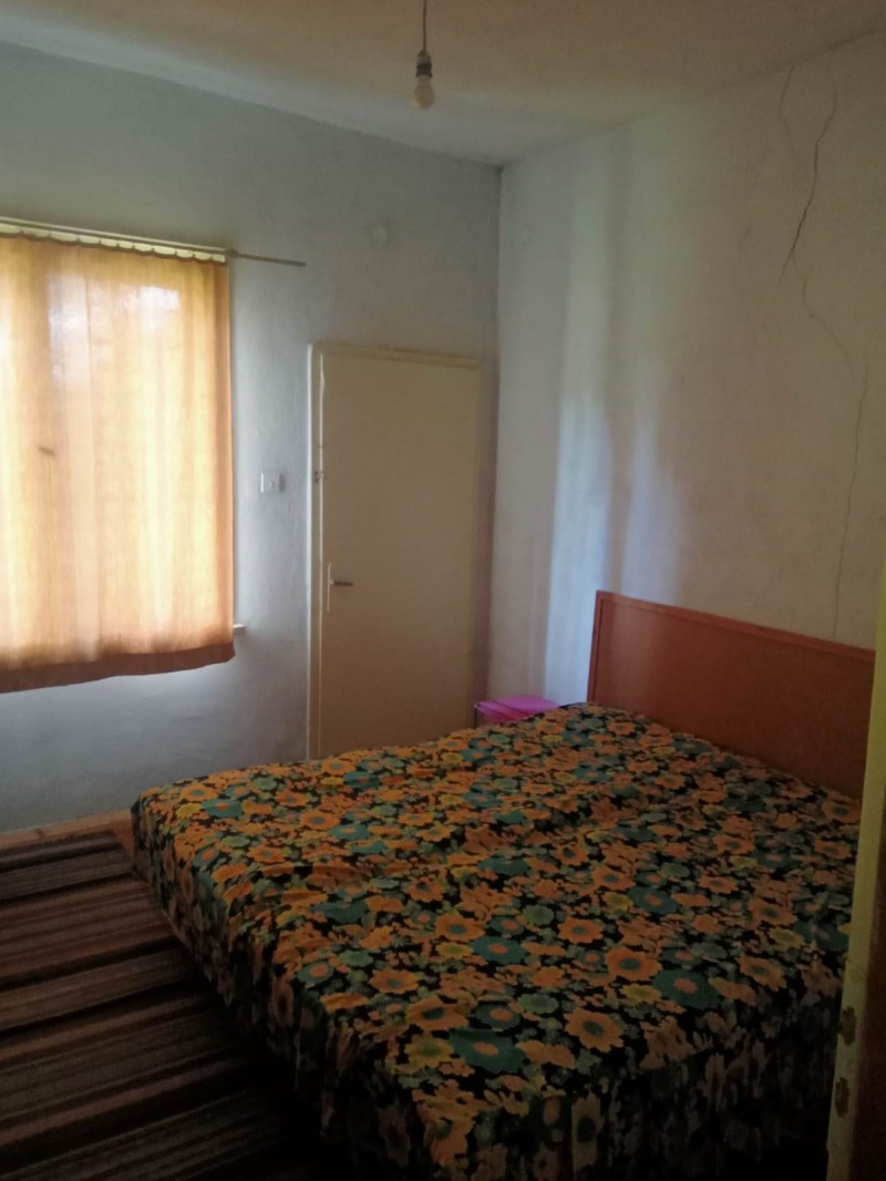 Продава ВИЛА, гр. Перущица, област Пловдив, снимка 16 - Вили - 53436185