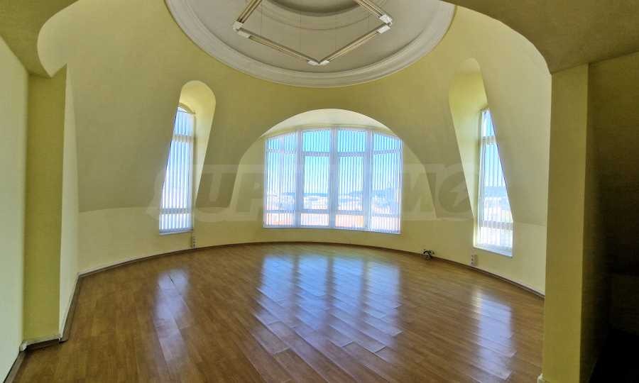 Продава ОФИС, гр. Варна, ЖП Гара, снимка 2 - Офиси - 42597560