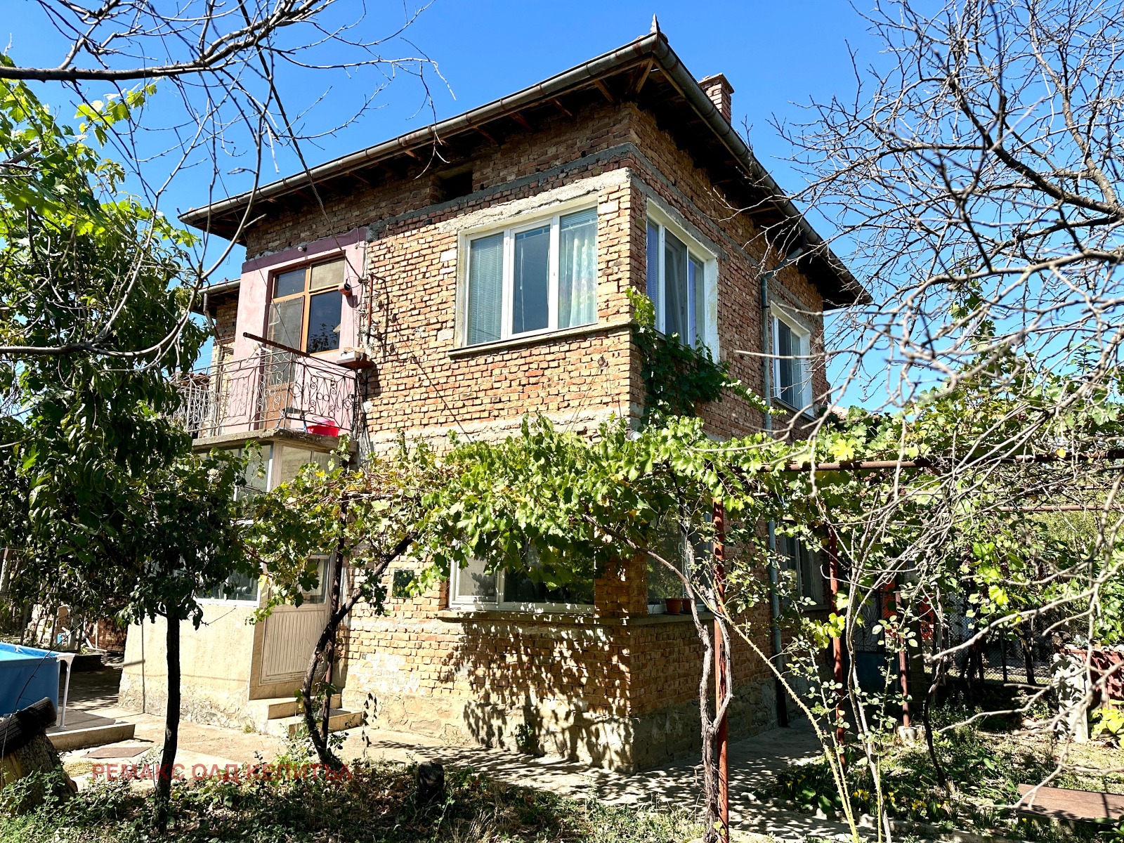 Продава КЪЩА, гр. Дебелец, област Велико Търново, снимка 2 - Къщи - 51839152