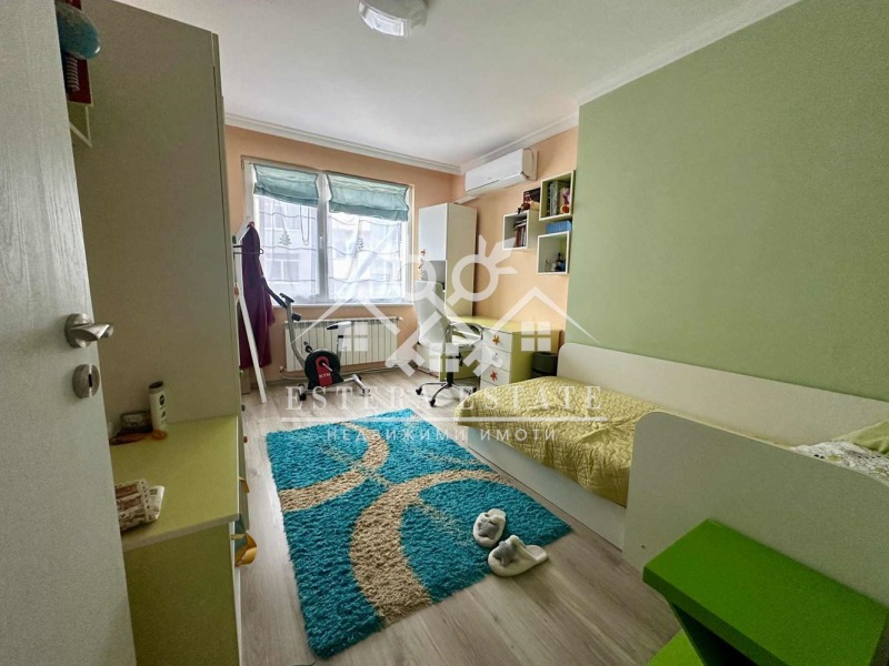 Продава 4-СТАЕН, гр. Шумен, Център, снимка 6 - Апартаменти - 52306406