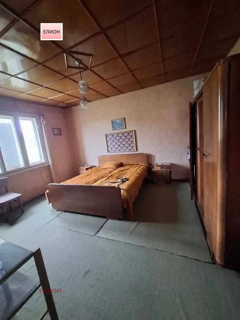 Продава КЪЩА, гр. Перник, Тева, снимка 2 - Къщи - 52689192