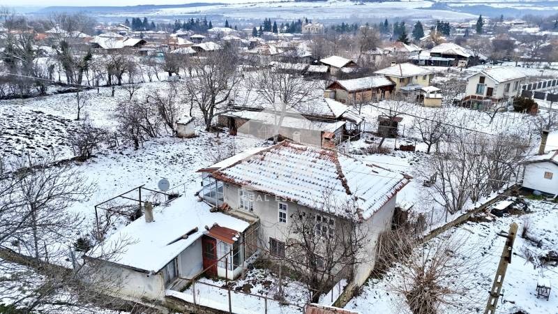 Продава КЪЩА, с. Ново село, област Велико Търново, снимка 2 - Къщи - 53244635
