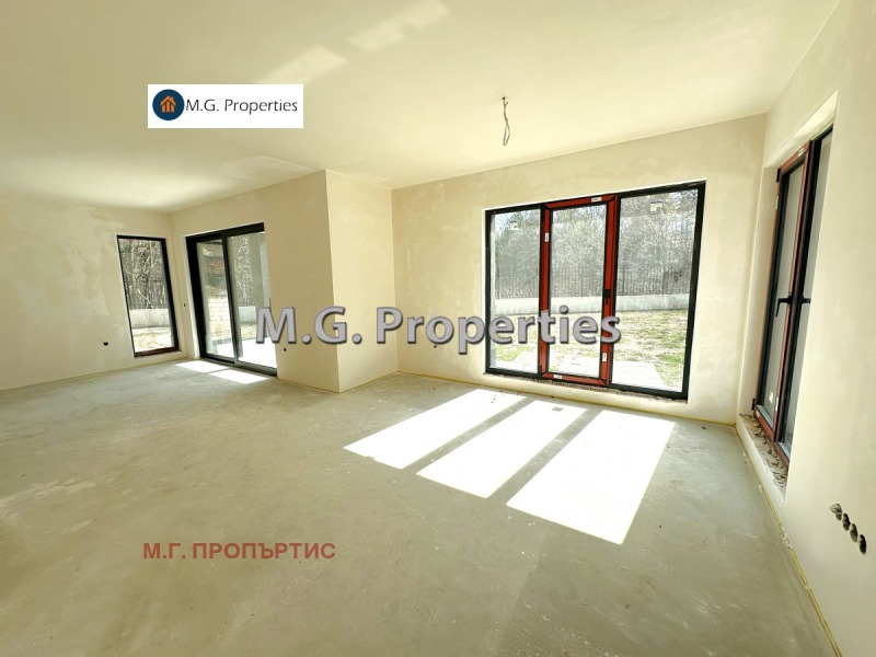 Продава КЪЩА в град Варна, м-т Манастирски рид - 243 кв.м / 515 000 € » 1 007 252.45 лв., М.Г. ПРОПЪРТИС