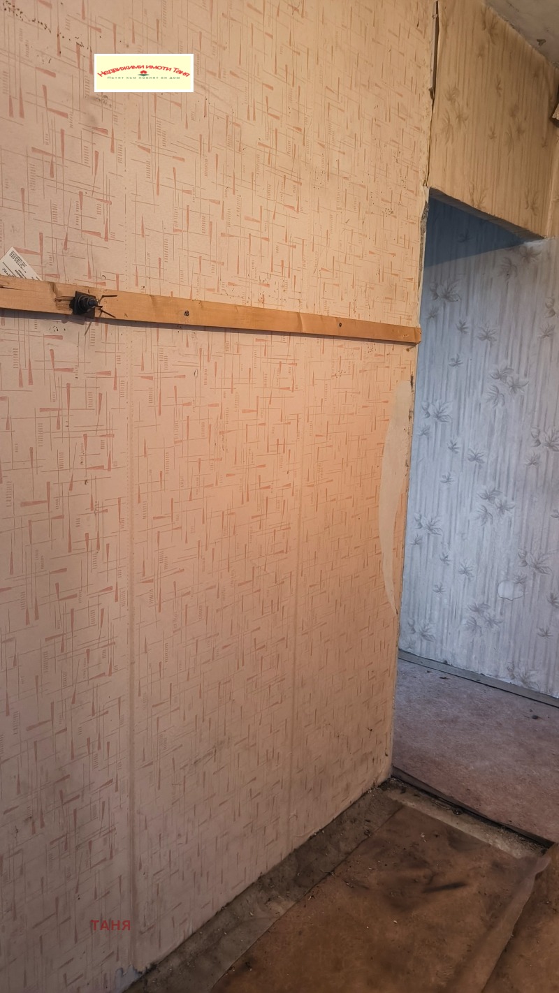 Продава 1-СТАЕН, гр. Перник, Тева, снимка 6 - Апартаменти - 52633214