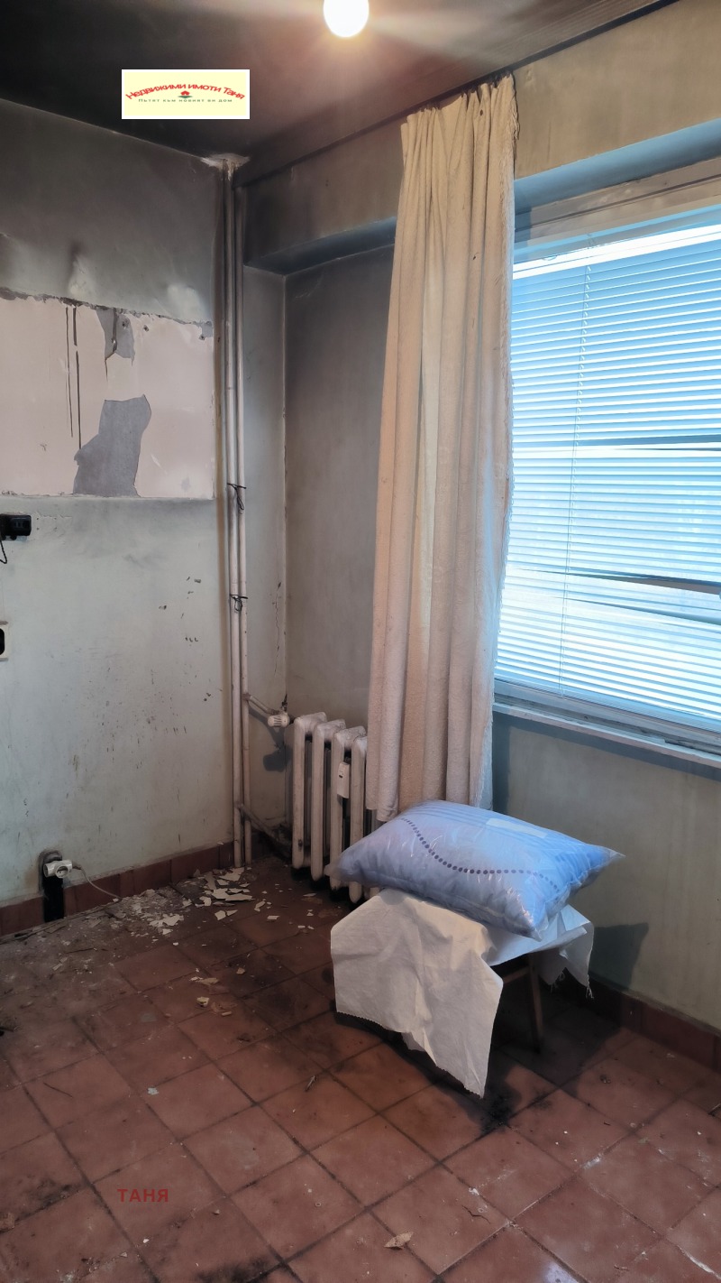 Продава 1-СТАЕН, гр. Перник, Тева, снимка 7 - Апартаменти - 52633214