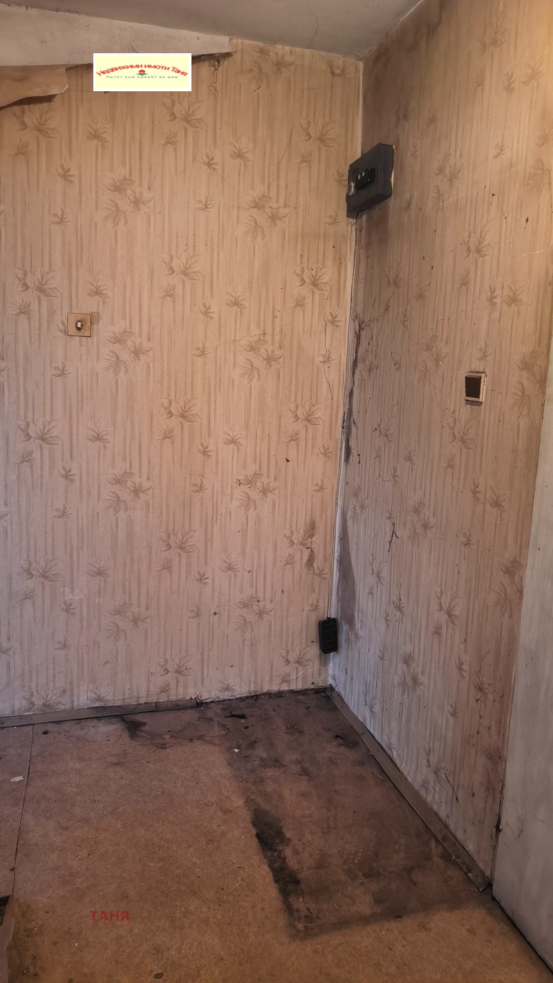 Продава 1-СТАЕН, гр. Перник, Тева, снимка 4 - Апартаменти - 52633214