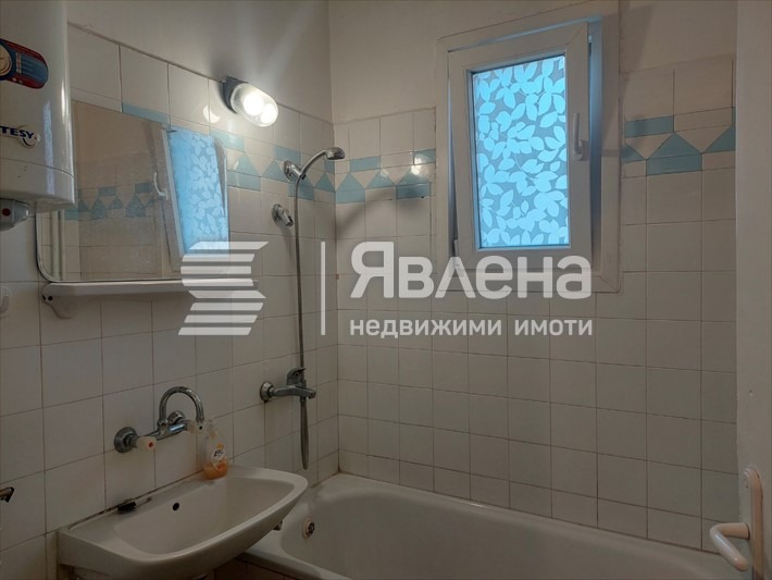 Продава 3-СТАЕН, гр. Пловдив, Кючук Париж, снимка 5 - Aпартаменти - 47920537