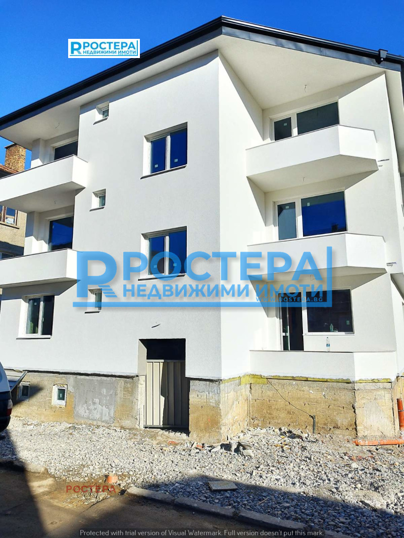 Продава 3-СТАЕН, гр. Търговище, Вароша, снимка 2 - Aпартаменти - 48614290