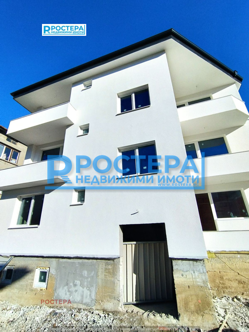 Продава 3-СТАЕН, гр. Търговище, Вароша, снимка 2 - Aпартаменти - 48614290