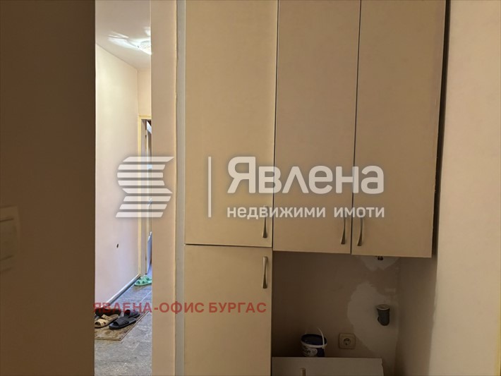 Продава 3-СТАЕН, гр. Бургас, Възраждане, снимка 7 - Апартаменти - 55579595