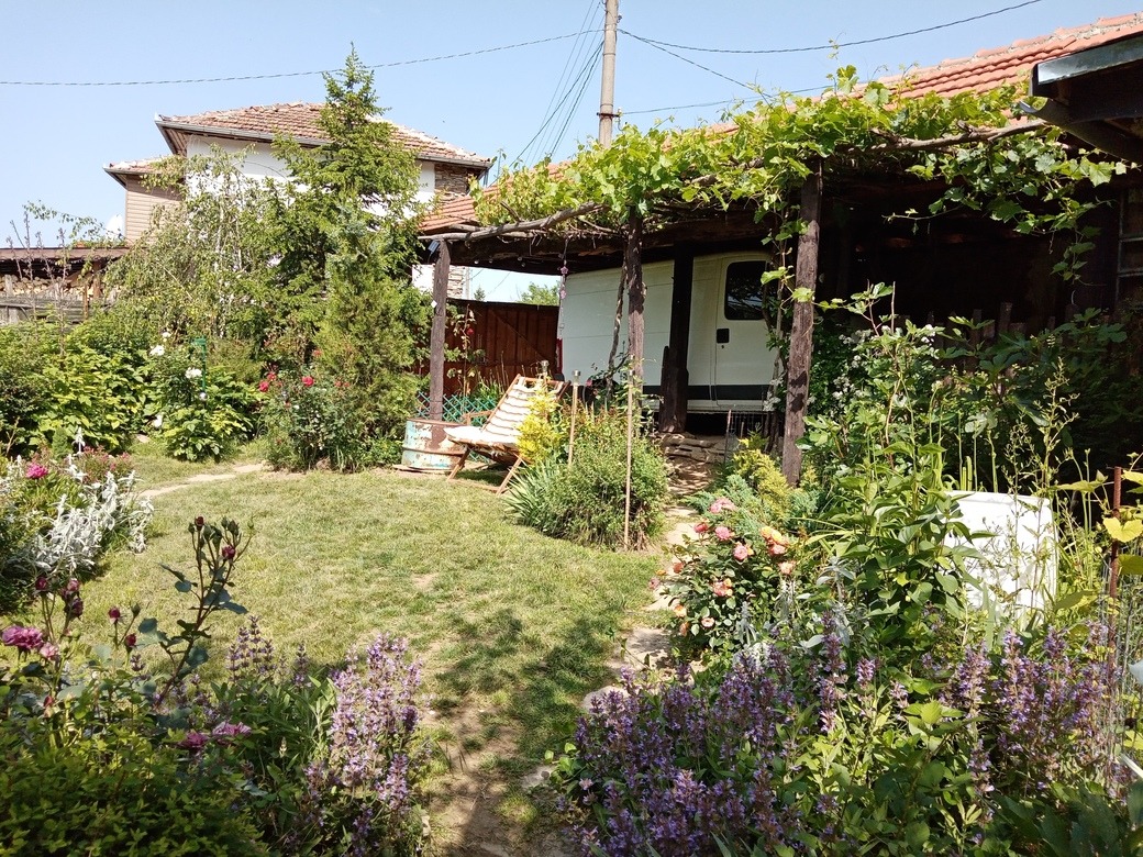 Продава КЪЩА, с. Царева ливада, област Габрово, снимка 17 - Къщи - 54285836