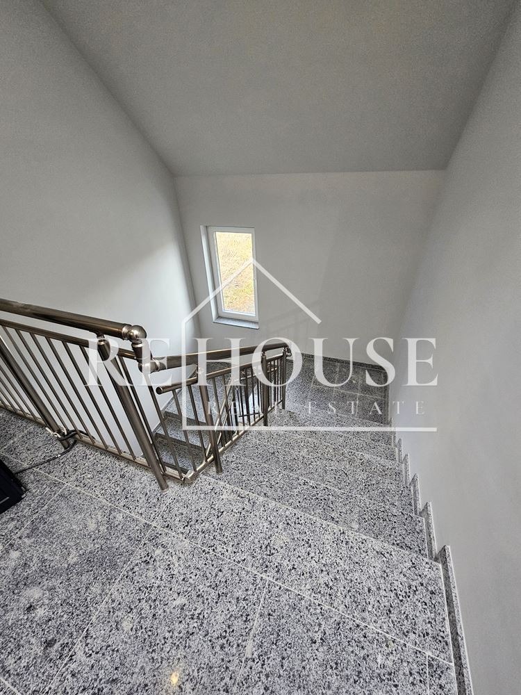 Продава 3-СТАЕН, гр. Варна, Базар Левски, снимка 16 - Апартаменти - 52537442