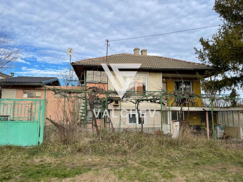 Продава КЪЩА, с. Изгрев, област Варна, снимка 14 - Къщи - 48405701