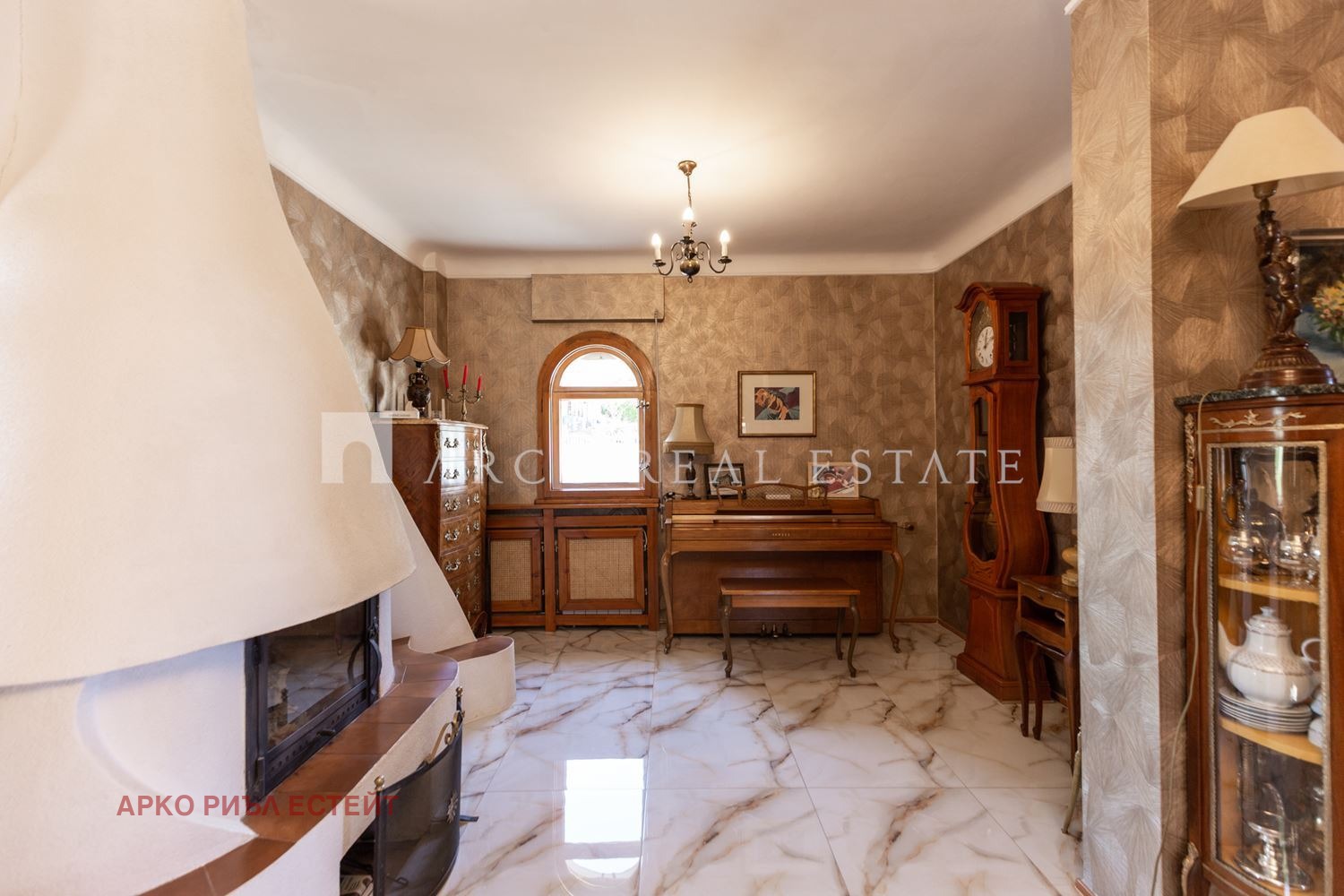 Продава КЪЩА, гр. София, гр. Банкя, снимка 2 - Къщи - 56516742