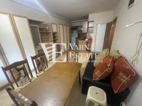 Продава 1-стаен град Варна Виница - [1] 