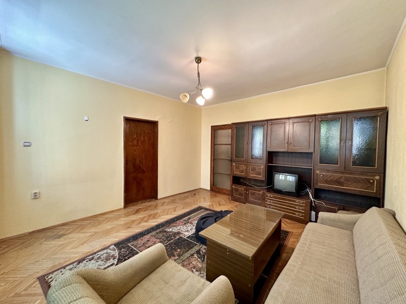 Продава  3-стаен град София , Яворов , 96 кв.м | 64749740