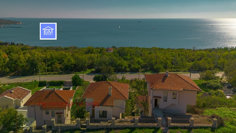 Продава КЪЩА, гр. Балчик, област Добрич, снимка 10 - Къщи - 50680264