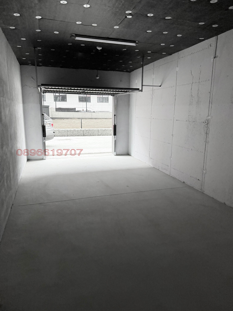 Zu verkaufen  Garage Sofia , Manastirski liwadi , 33 qm | 56297281 - Bild [4]