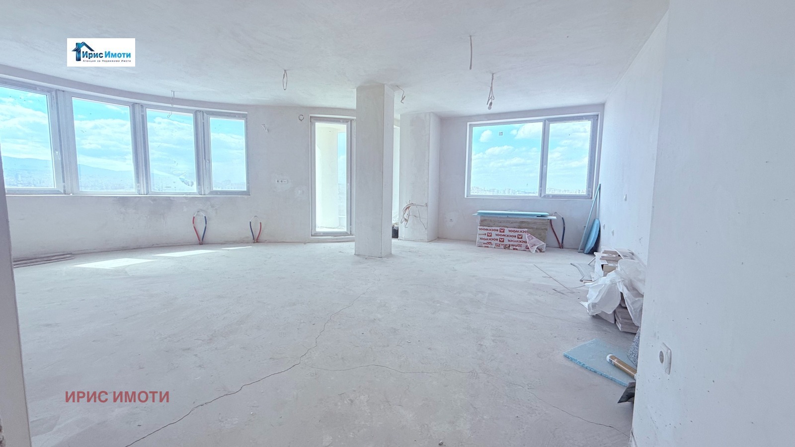 Продава 4-СТАЕН, гр. София, Сердика