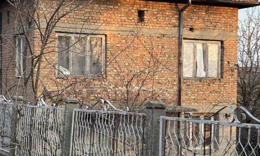 Продава КЪЩА, с. Винарово, област Видин, снимка 2 - Къщи - 53076196