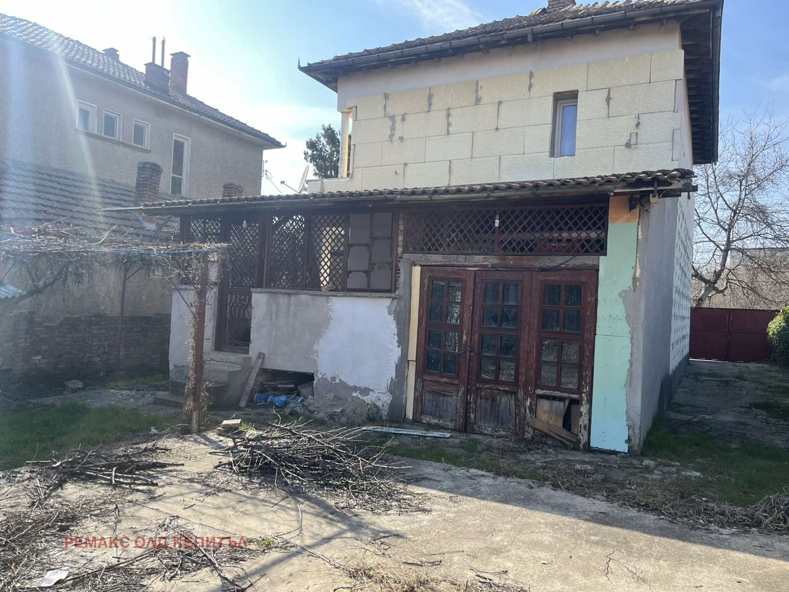 Продава КЪЩА, гр. Павликени, област Велико Търново, снимка 2 - Къщи - 53313969