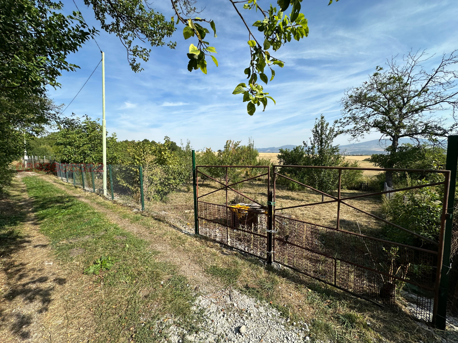 Продава ПАРЦЕЛ, с. Кралев дол, област Перник, снимка 2 - Парцели - 53942823