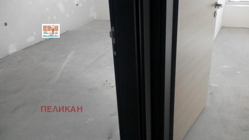 Продава 3-СТАЕН, гр. Велико Търново, Център, снимка 4 - Апартаменти - 54073078