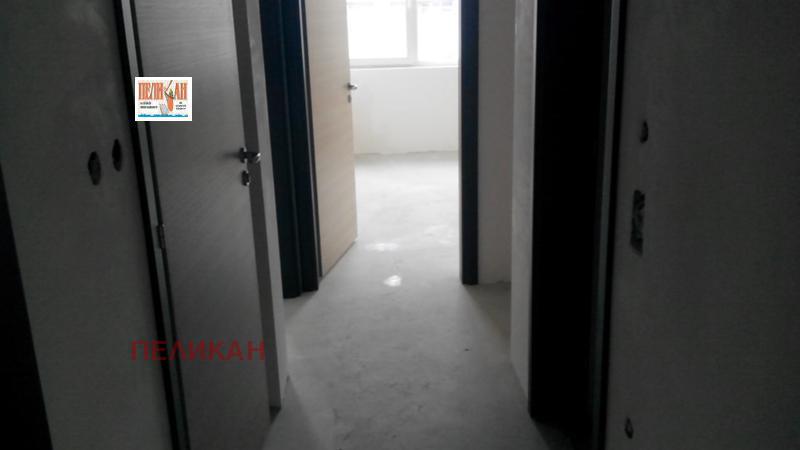 Продава 3-СТАЕН, гр. Велико Търново, Център, снимка 3 - Апартаменти - 54073078