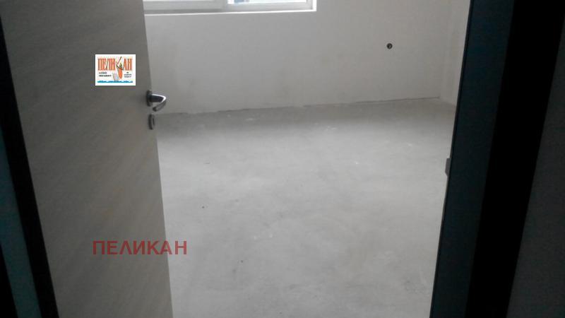 Продава 3-СТАЕН, гр. Велико Търново, Център, снимка 5 - Апартаменти - 54073078