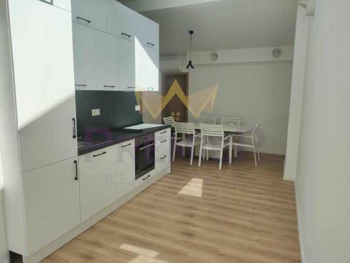Продава 4-СТАЕН, гр. Варна, Център, снимка 2 - Апартаменти - 55349596