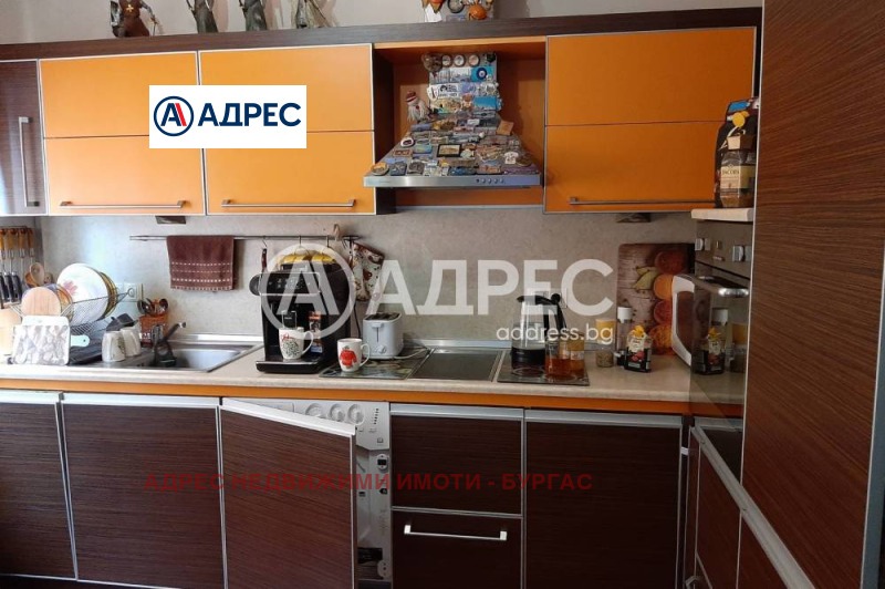 Продава МНОГОСТАЕН, гр. Бургас, Възраждане, снимка 9 - Апартаменти - 53241731