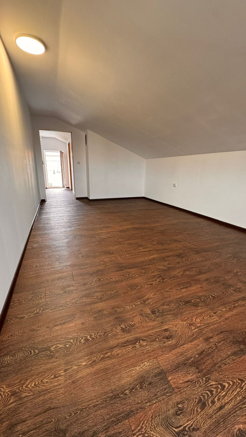 Till salu  Hus region Varna , Priselci , 197 kvm | 24028457 - bild [7]