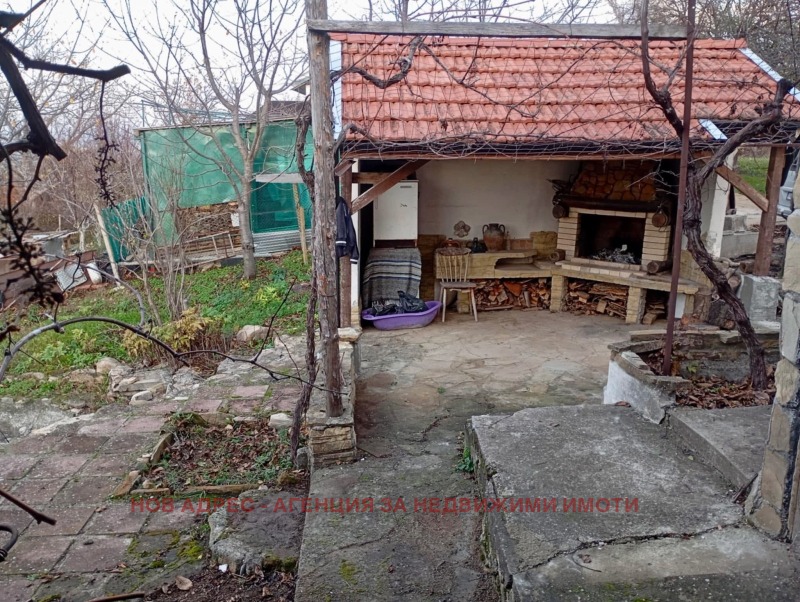 Продава ВИЛА, гр. Търговище, Вилна зона, снимка 4 - Вили - 52601739