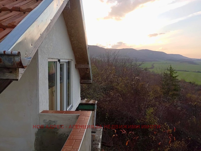 Продава ВИЛА, гр. Търговище, Вилна зона, снимка 8 - Вили - 52601739