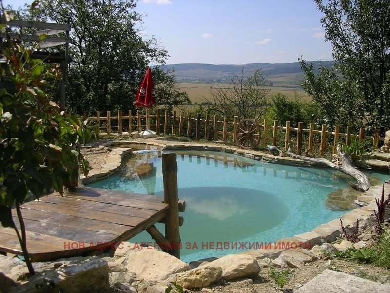 Продава ВИЛА, гр. Търговище, Вилна зона