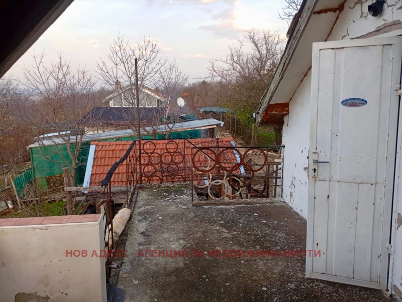 Продава ВИЛА, гр. Търговище, Вилна зона, снимка 7 - Вили - 52601739