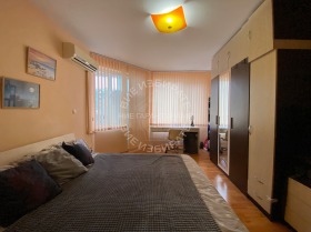 1 dormitorio Pobeda, Varna 4