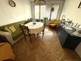 2 sypialnie Ljatno kino Trakija, Warna