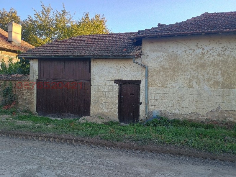 Продава КЪЩА, с. Дичин, област Велико Търново