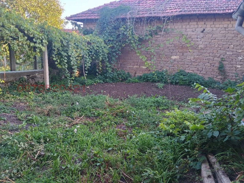 Продава КЪЩА, с. Дичин, област Велико Търново, снимка 13 - Къщи - 52783665