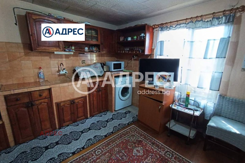 Продава КЪЩА, гр. Разград, Абитрус, снимка 12 - Къщи - 47712550