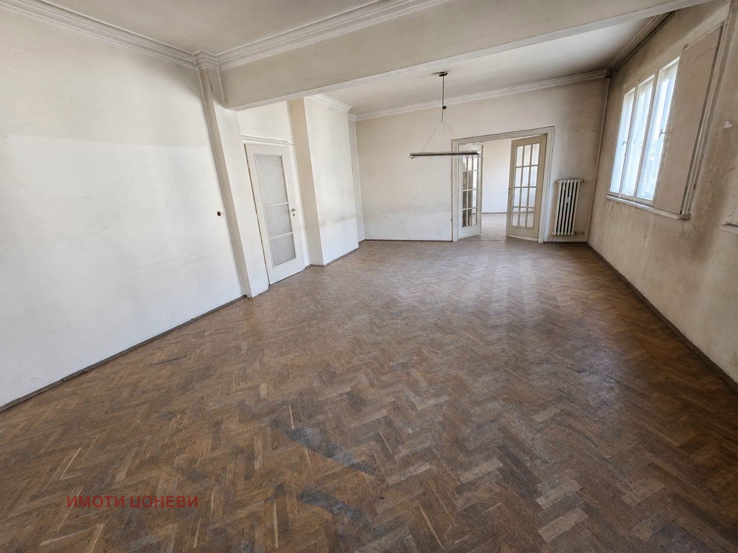 Продава  4-стаен град София , Център , 161 кв.м | 92574613